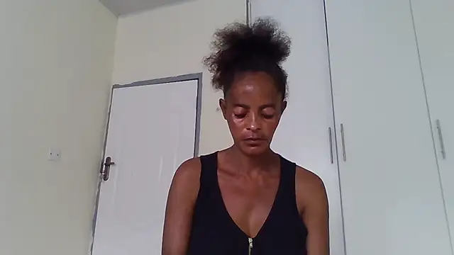 sweets 80 online show from November 10, 12:48 pm