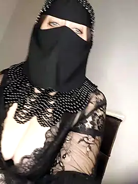 Snapshot of -Arab_milf- chatting on January 14, 6:24 am -Arab milf- online show from January 14, 6:24 am