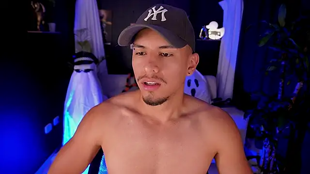 Aaronfox x online show from October 5, 12:36 pm