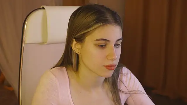 EllieCutes online show from January 26, 8:36 am