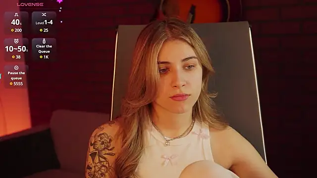 EllieCutes online show from March 10, 6:27 am