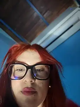 Snapshot of Goddess_Naughty chatting on May 20, 9:21 pm Goddess Naughty online show from May 20, 9:21 pm