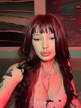 madelinexx online show from October 30, 4:30 pm