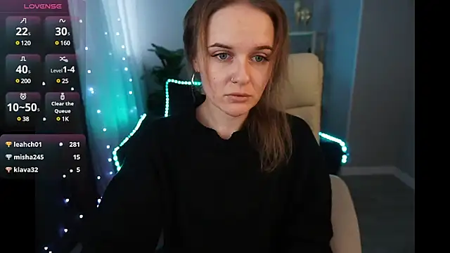 Snapshot of MaribelRiverr_ chatting on December 27, 11:06 am MaribelRiverr online show from December 27, 11:06 am