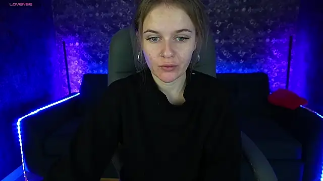 Snapshot of MaribelRiverr_ chatting on January 14, 7:06 am MaribelRiverr online show from January 14, 7:06 am