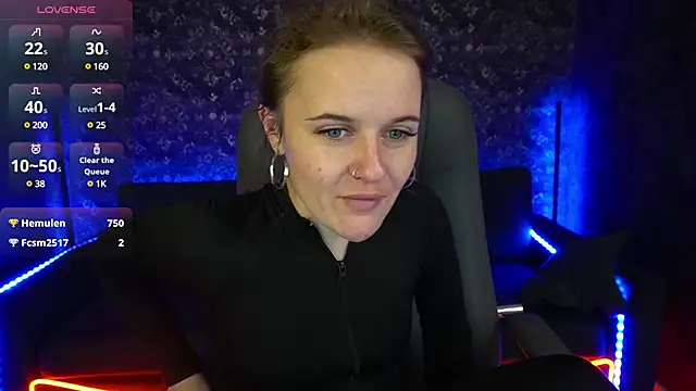 Snapshot of MaribelRiverr_ chatting on January 25, 10:19 am MaribelRiverr online show from January 25, 10:19 am