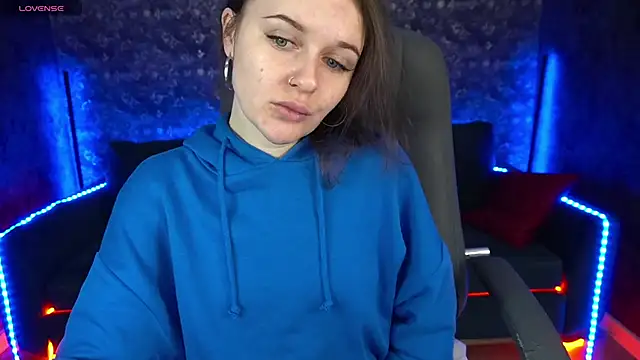 Snapshot of MaribelRiverr_ chatting on February 13, 6:30 am MaribelRiverr online show from February 13, 6:30 am