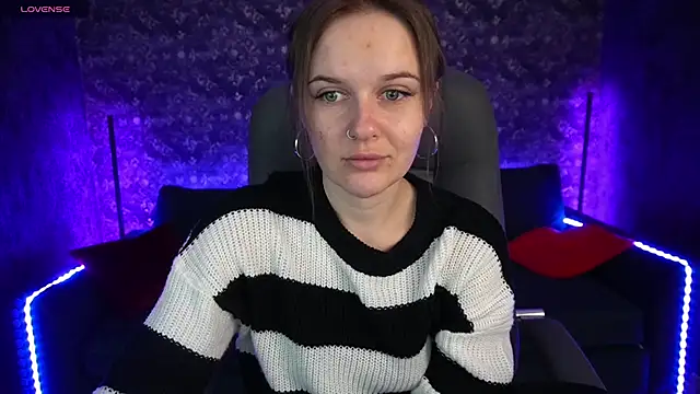 Snapshot of MaribelRiverr_ chatting on February 18, 6:26 am MaribelRiverr online show from February 18, 6:26 am