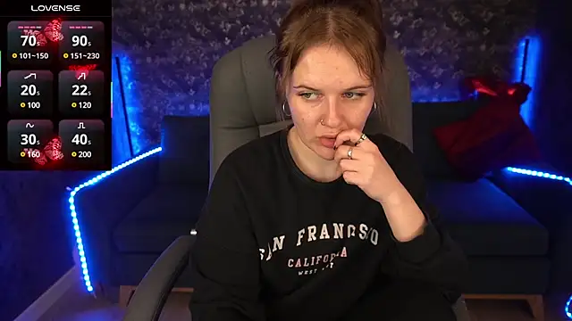 Snapshot of MaribelRiverr_ chatting on March 19, 10:22 am MaribelRiverr online show from March 19, 10:22 am