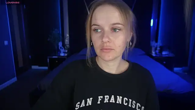 Snapshot of MaribelRiverr_ chatting on September 28, 5:46 am MaribelRiverr online show from September 28, 5:46 am