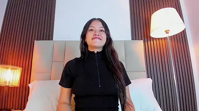 Jaslyn  Smith online show from May 20, 2:12 pm