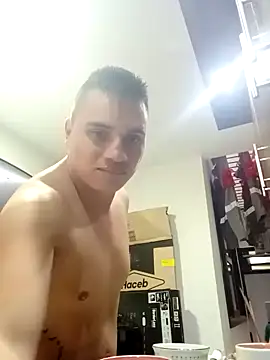 Snapshot of ahntony__69 chatting on December 14, 9:24 pm ahntony 69 online show from December 14, 9:24 pm