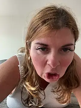 Lombada online show from January 19, 11:25 am