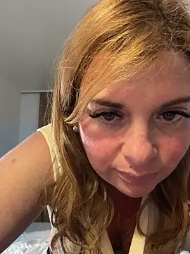 Lombada online show from March 12, 11:00 pm