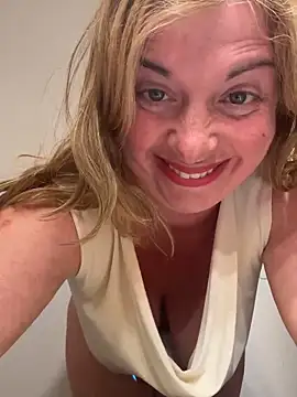 Lombada online show from May 17, 8:38 pm