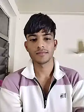 Snapshot of kingkartik7 chatting on February 6, 10:32 pm kingkartik7 online show from February 6, 10:32 pm