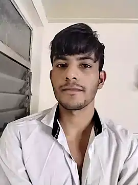 Snapshot of kingkartik7 chatting on February 24, 6:47 pm kingkartik7 online show from February 24, 6:47 pm