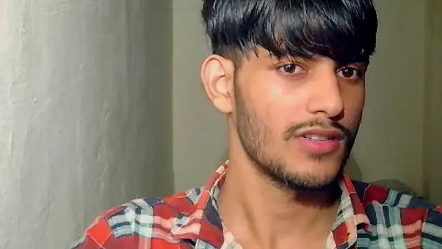 Snapshot of kingkartik7 chatting on September 29, 2:33 pm kingkartik7 online show from September 29, 2:33 pm