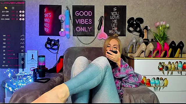 HannaKorsak online show from December 4, 8:29 pm