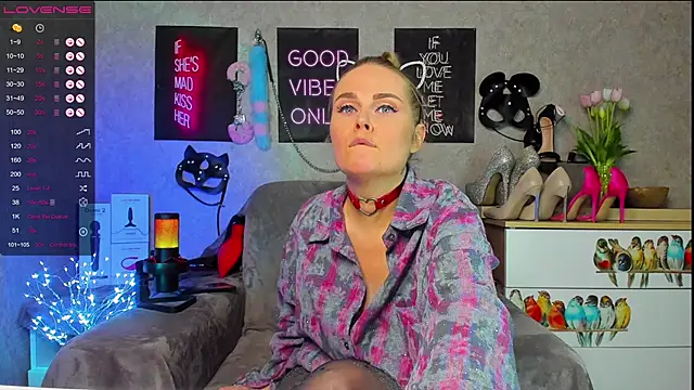 HannaKorsak online show from December 17, 10:32 pm