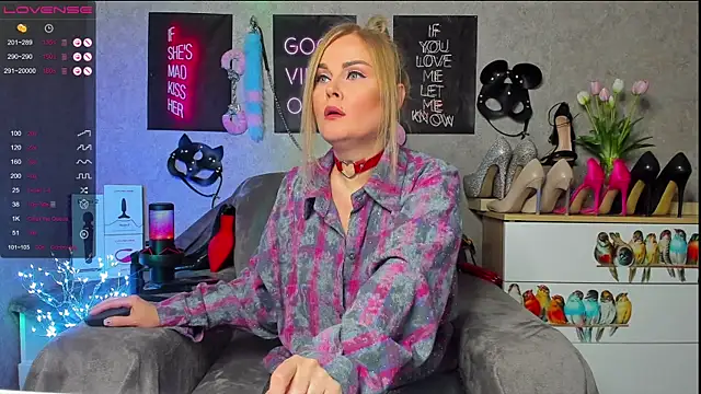 HannaKorsak online show from February 3, 5:46 pm