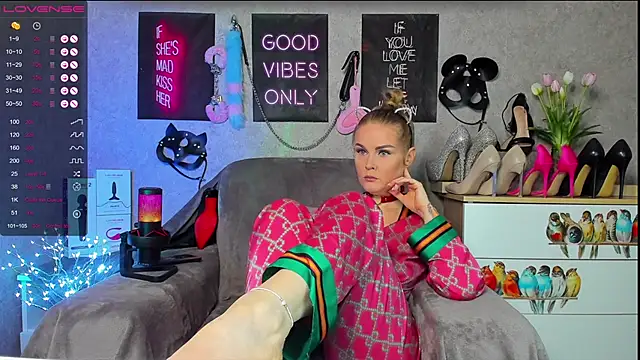 HannaKorsak online show from February 11, 5:50 pm