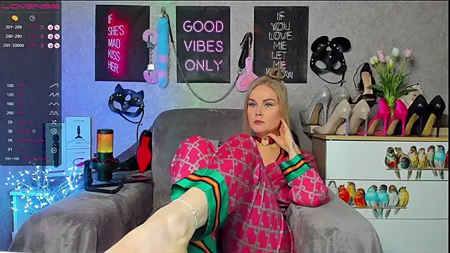 HannaKorsak online show from February 17, 6:48 pm
