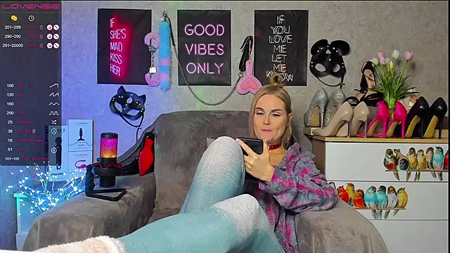HannaKorsak online show from March 6, 9:09 pm