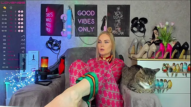 HannaKorsak online show from March 11, 8:53 pm