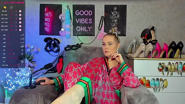 HannaKorsak online show from September 11, 7:03 pm