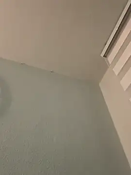 Snapshot of derFickerali chatting on March 21, 2:18 am derFickerali online show from March 21, 2:18 am