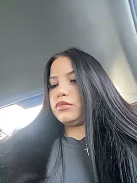 Snapshot of Chloe__Moon chatting on January 4, 12:38 pm Chloe Moon online show from January 4, 12:38 pm