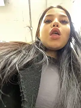Snapshot of Chloe__Moon chatting on February 23, 11:22 am Chloe Moon online show from February 23, 11:22 am
