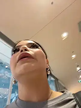 Snapshot of Chloe__Moon chatting on March 9, 9:24 am Chloe Moon online show from March 9, 9:24 am