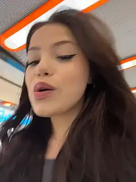 Chloe  Moon online show from March 6, 2:13 pm