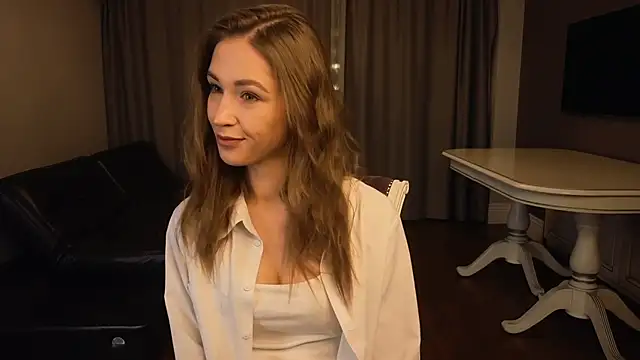 RennieLewis online show from December 5, 3:17 pm