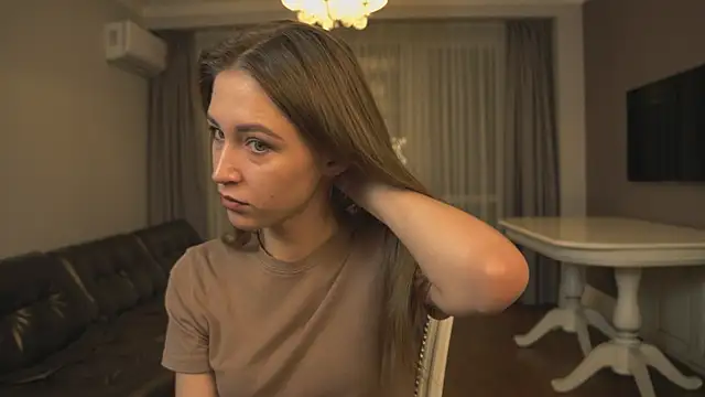 RennieLewis online show from December 9, 2:17 pm