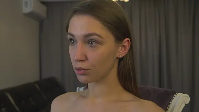 RennieLewis online show from December 14, 9:24 pm