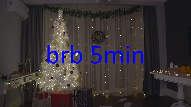 RennieLewis online show from December 25, 9:00 pm