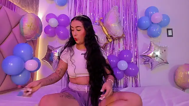 AntonellaQueenn online show from November 27, 11:34 am