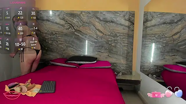 Analiasmith89 online show from January 8, 3:51 am