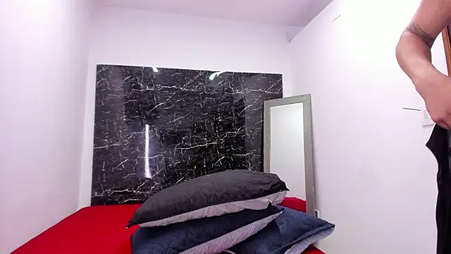 Snapshot of Analiasmith89 chatting on February 24, 3:37 am Analiasmith89 online show from February 24, 3:37 am