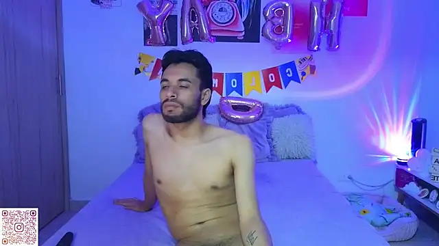 angie bigboobs  online show from June 27, 3:11 am
