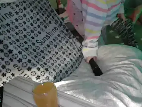 LaRa forU online show from December 8, 11:08 pm