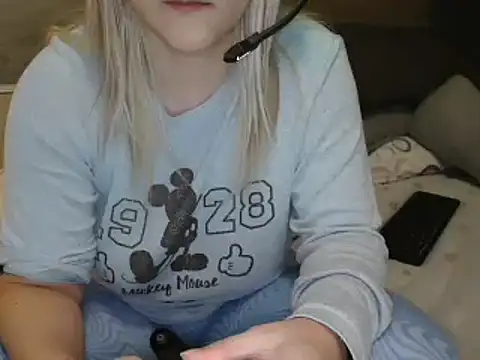 LaRa forU online show from January 22, 5:38 pm