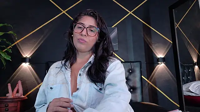 eka urda online show from November 3, 10:10 pm