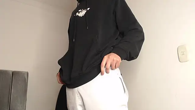 alex-lover online show from February 18, 4:58 am