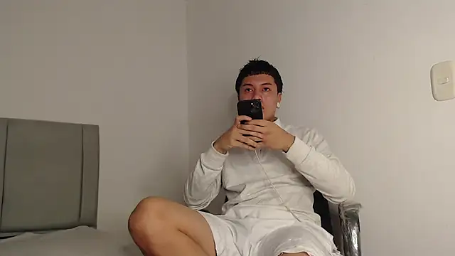 alex-lover online show from May 8, 5:51 pm