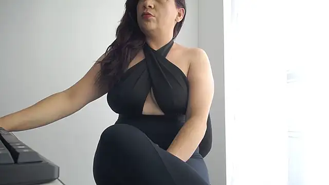lorenalover24 online show from December 20, 5:51 pm