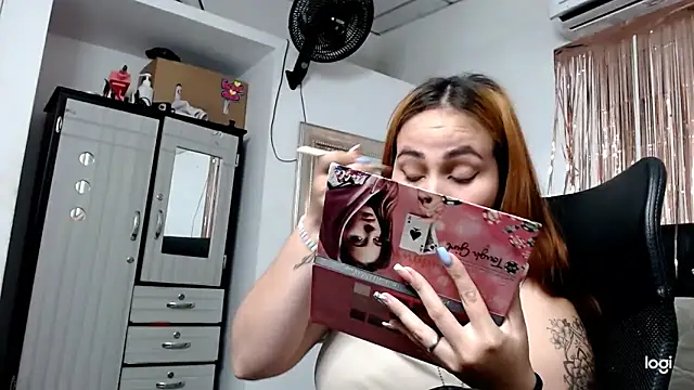 Snapshot of Baby_hornyJM chatting on April 5, 5:37 am Baby hornyJM online show from April 5, 5:37 am